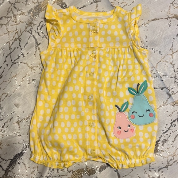 6 piece lot mixed footies onsies  some NWT Carters / First Impressions 3 month - Picture 2 of 15